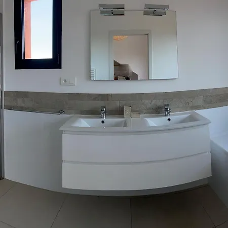 別荘 Santa Giulia In Porto-vecchio By Interhome *